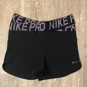 Black Nike Pro Spandex (Size M)